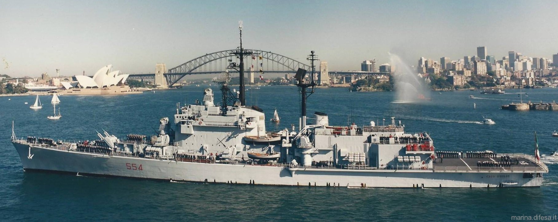 c-554 caio duilio guided missile helicopter cruiser italian navy andrea doria class 05 sydney