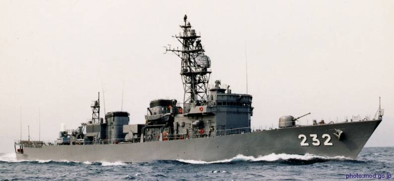 DE-232 JDS Sendai Abukuma class destroyer escort japan maritime self defense force jmsdf
