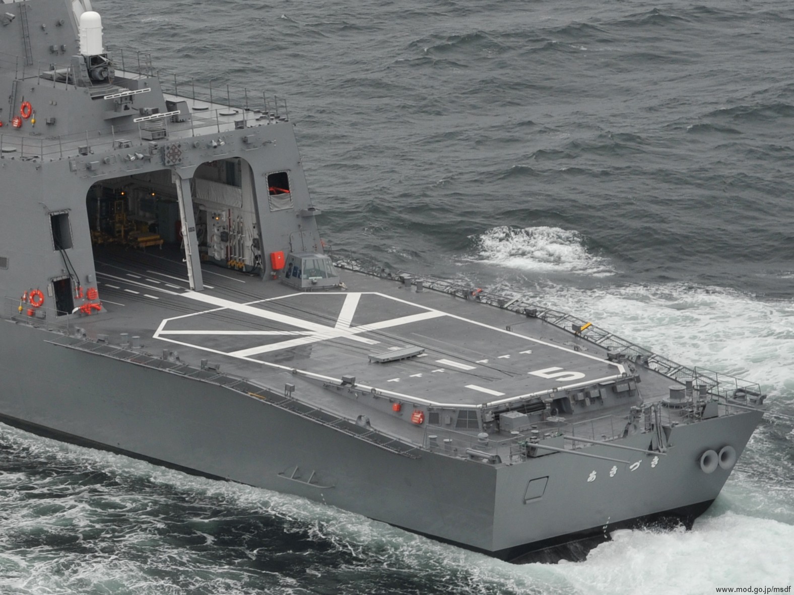 akizuki class destroyer japan maritime self defense force jmsdf flight deck hangar mk-15 ciws