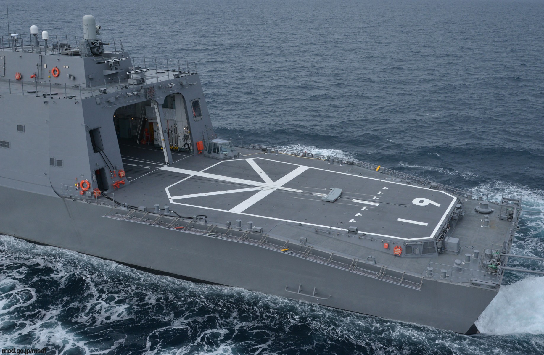 asahi class destroyer japan maritime self defense force jmsdf dd-119 120 shiranui flight deck hangar
