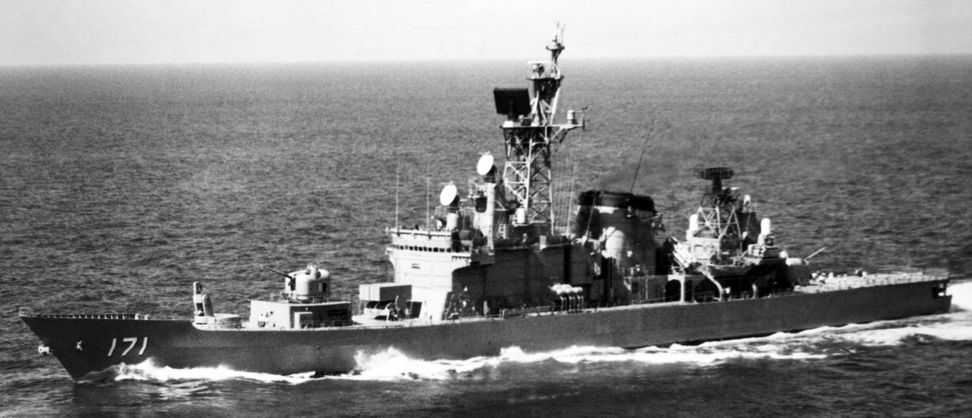 ddg-171 jds hatakaze class guided missile destroyer japan maritime self defense force jmsdf 10
