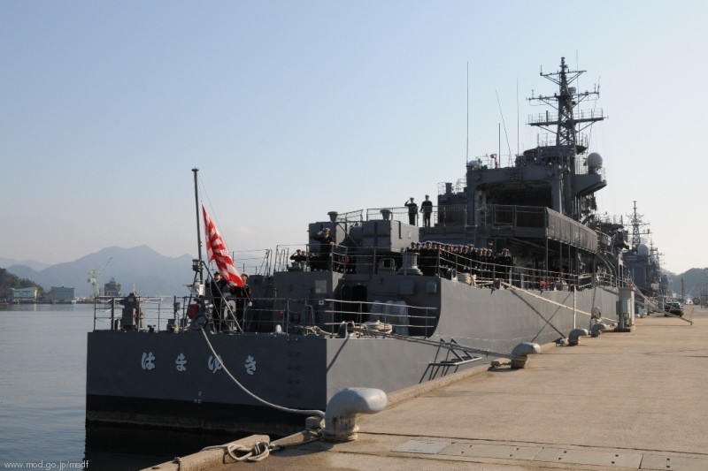 dd-126 jds hamayuki hatsuyuki class destroyer japan maritime self defense force jmsdf 05