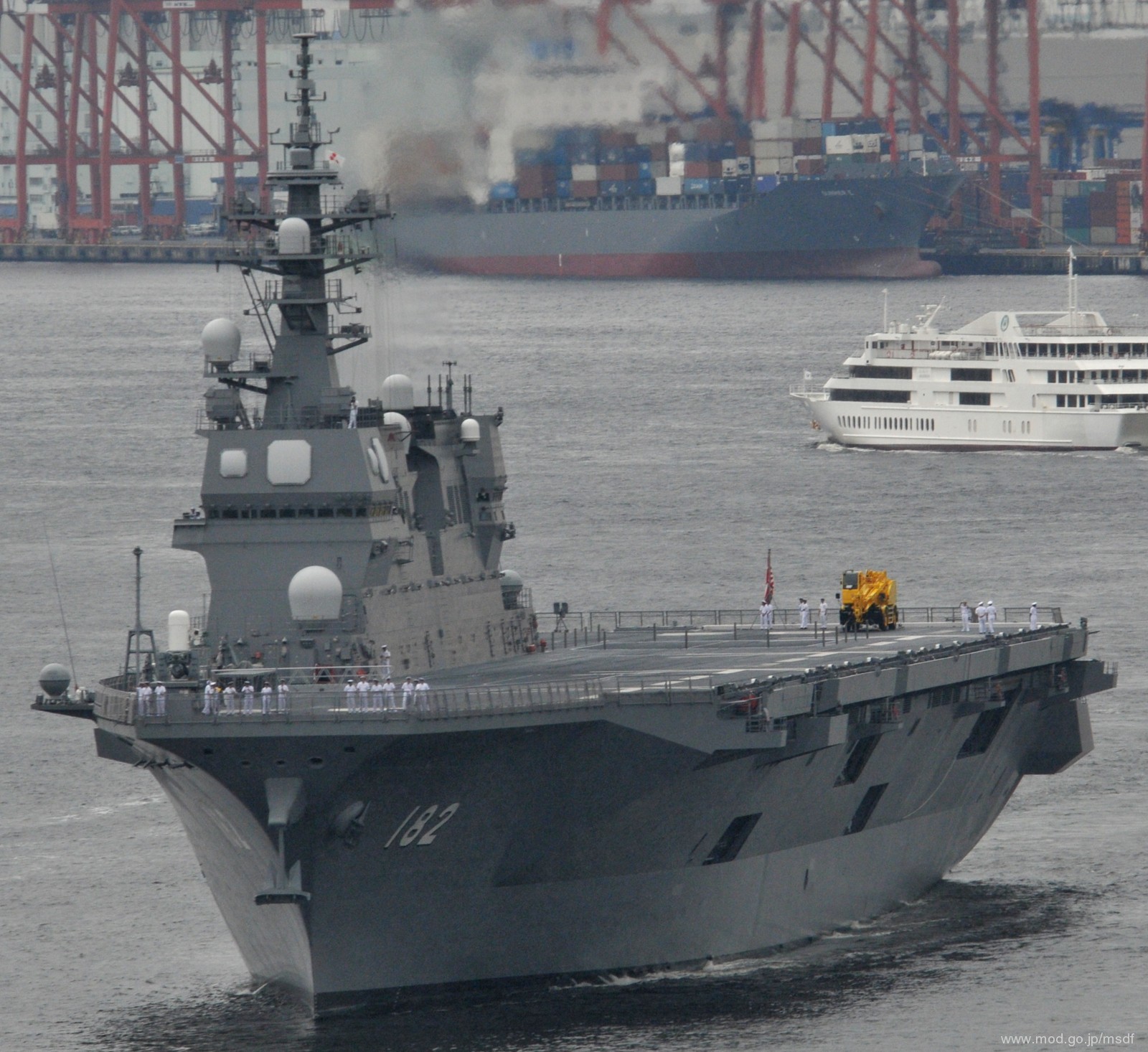 ddh-182 jds ise hyuga class helicopter destroyer japan maritime self defense force jmsdf 09