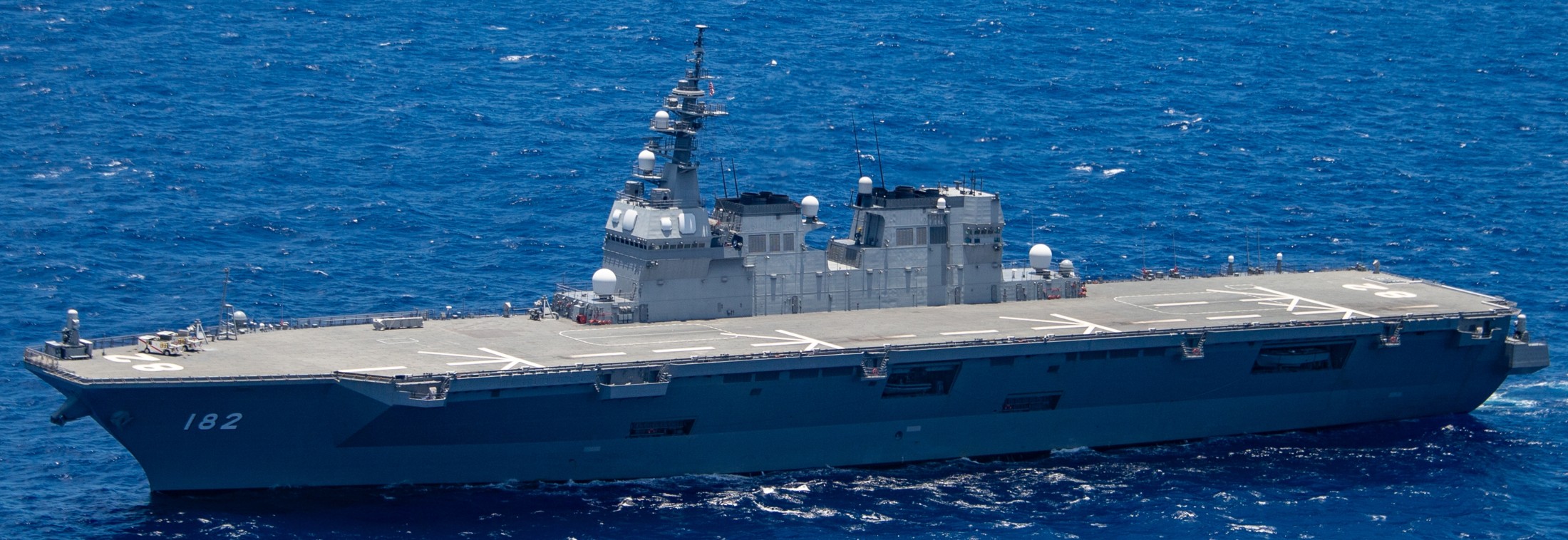 ddh-182 jds ise hyuga class helicopter destroyer japan maritime self defense force jmsdf 54