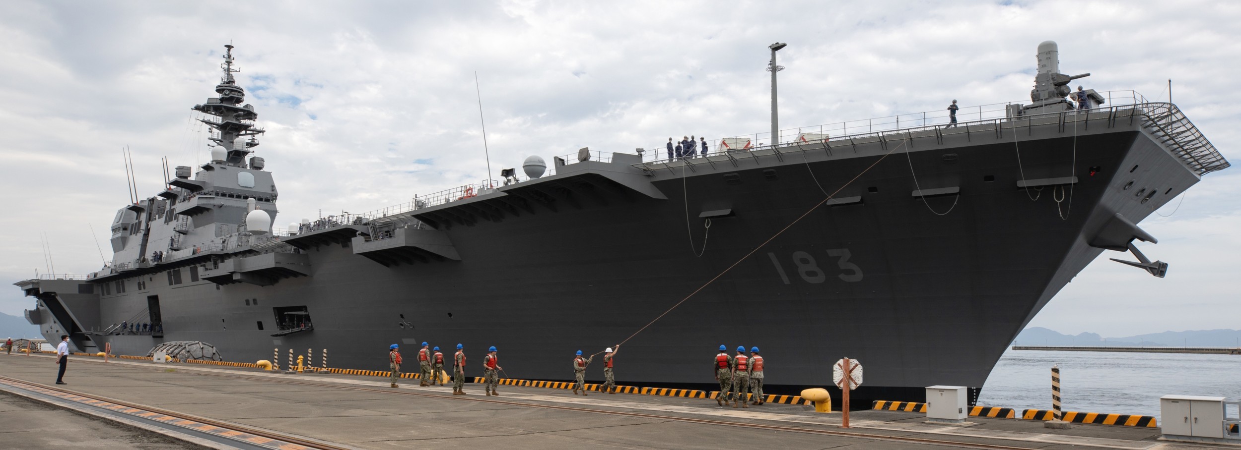 ddh-183 js izumo class helicopter destroyer japan maritime self defense force jmsdf 39