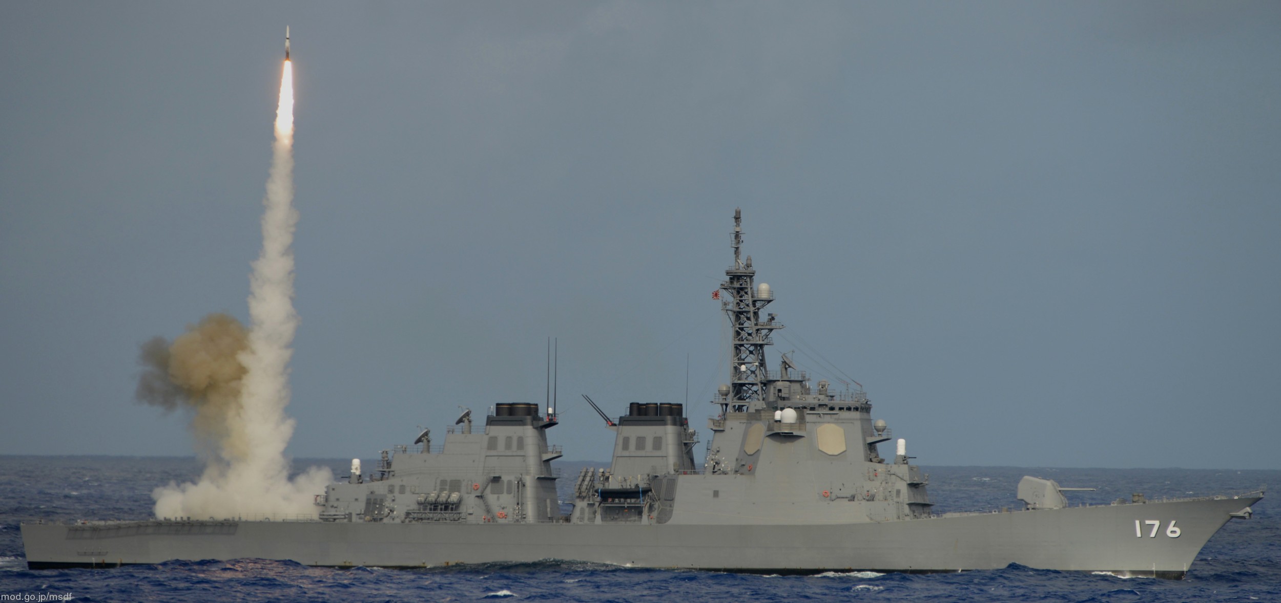 ddg-176 js chokai kongo class guided missile destroyer aegis japan maritime self defense force jmsdf standard sm-2 sam 18