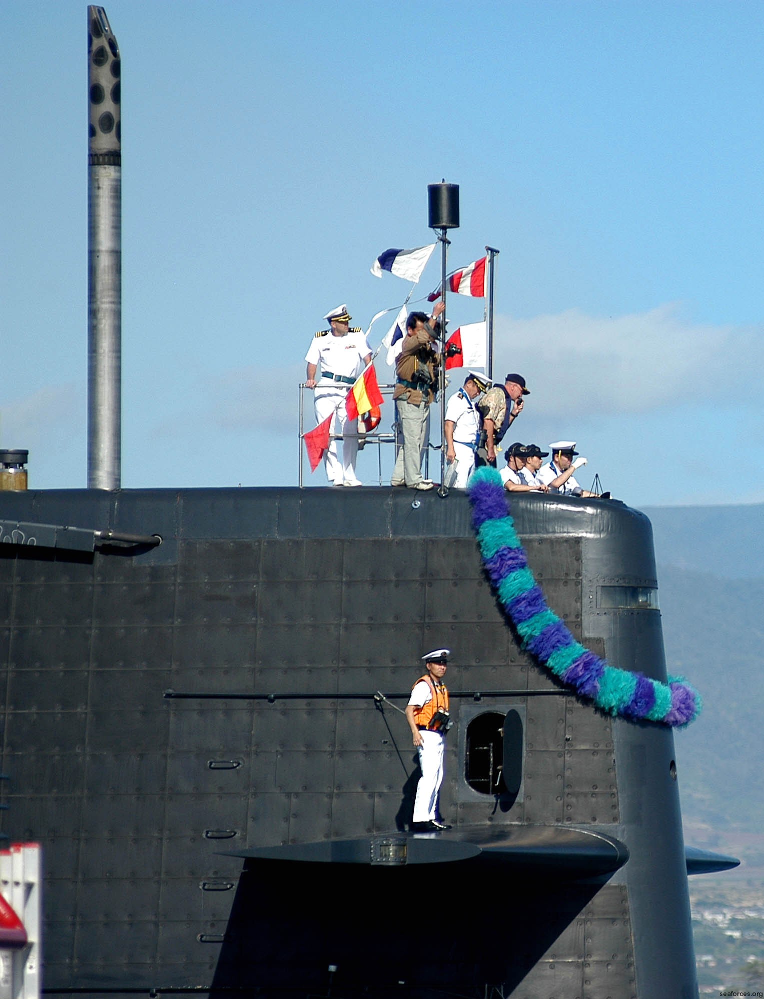 ss-590 jds oyashio class attack submarine japan maritime self defense force jmsdf 08