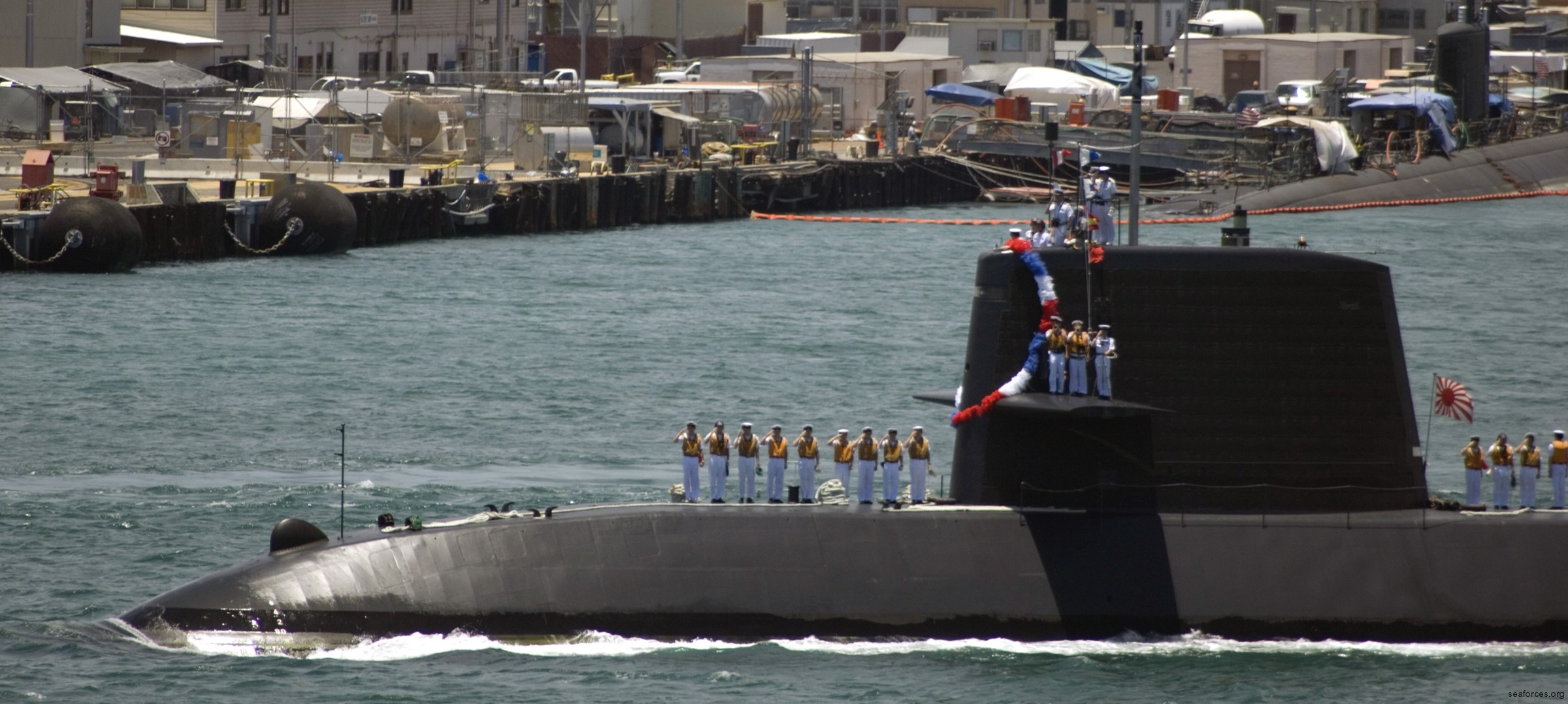 ss-595 jds narushio oyashio class attack submarine japan maritime self defense force jmsdf 05