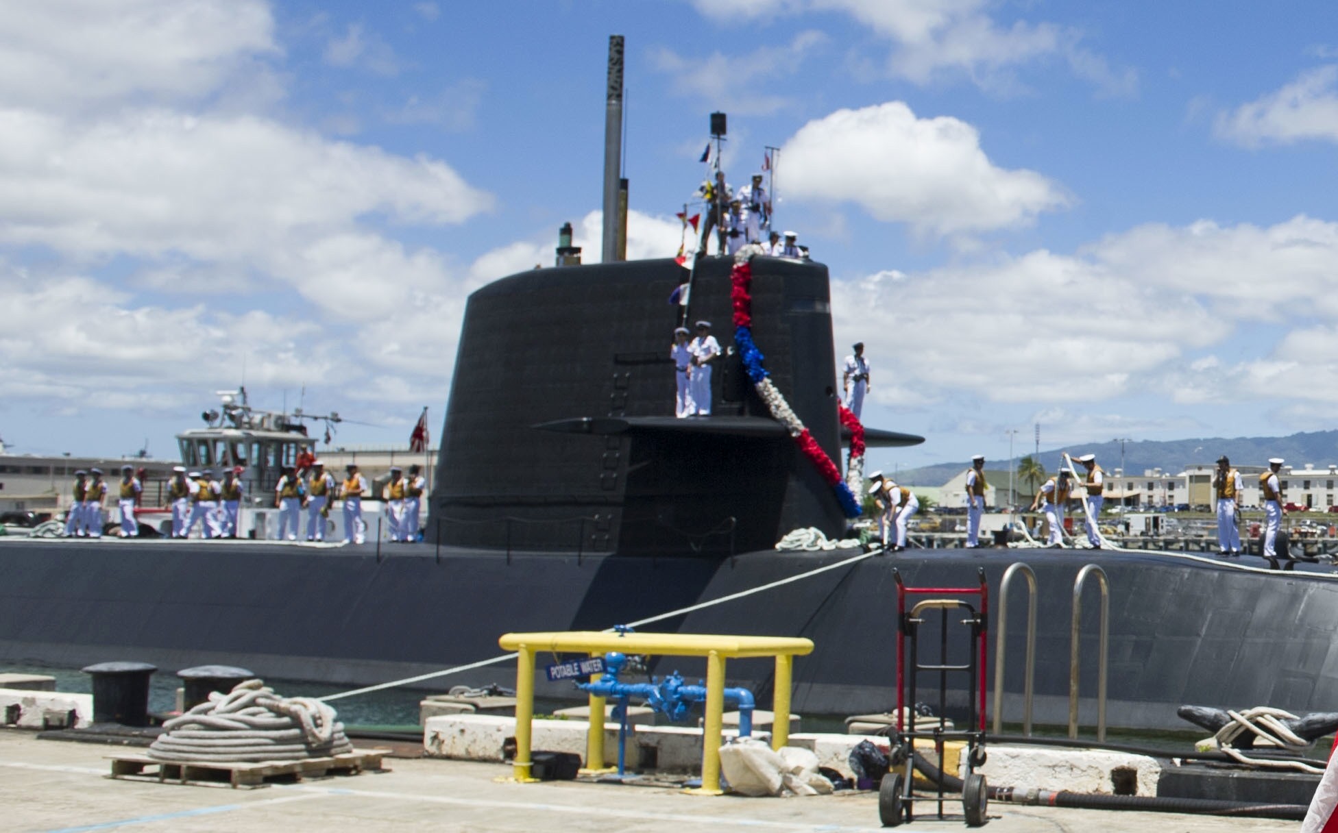 ss-597 jds takashio oyashio class attack submarine japan maritime self defense force jmsdf 05