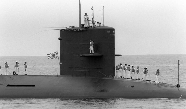 JDS Mochishio SS-574 Yushio class submarine jmsdf