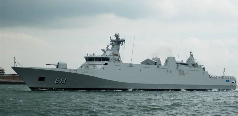 F-613 RMNS Tarik Ben Ziad