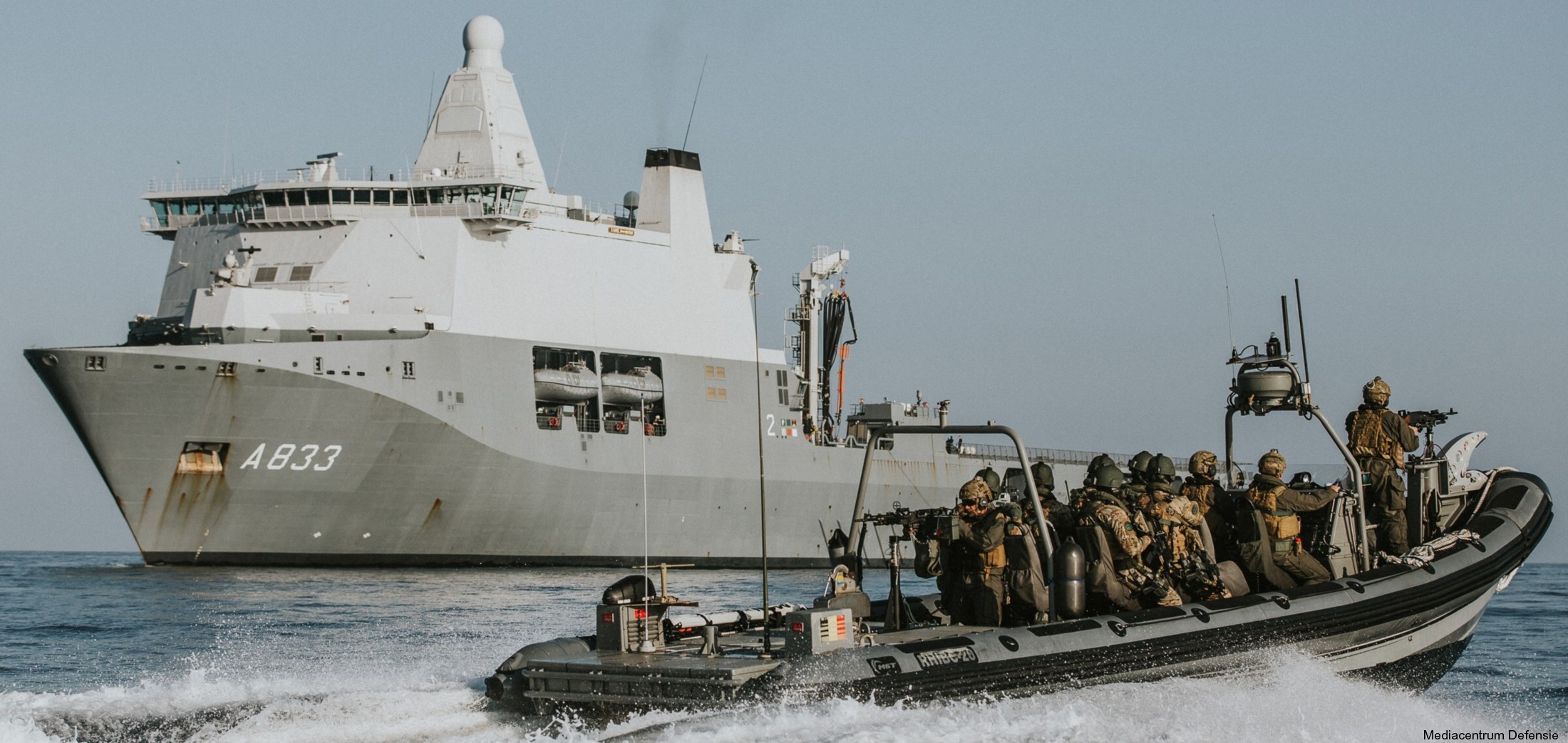 a-833 hnlms karel doorman joint support ship royal netherlands navy koninklijke marine 02 rhib