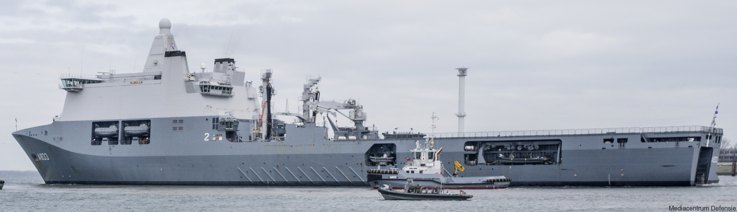 a-833 hnlms karel doorman joint support ship royal netherlands navy koninklijke marine 04
