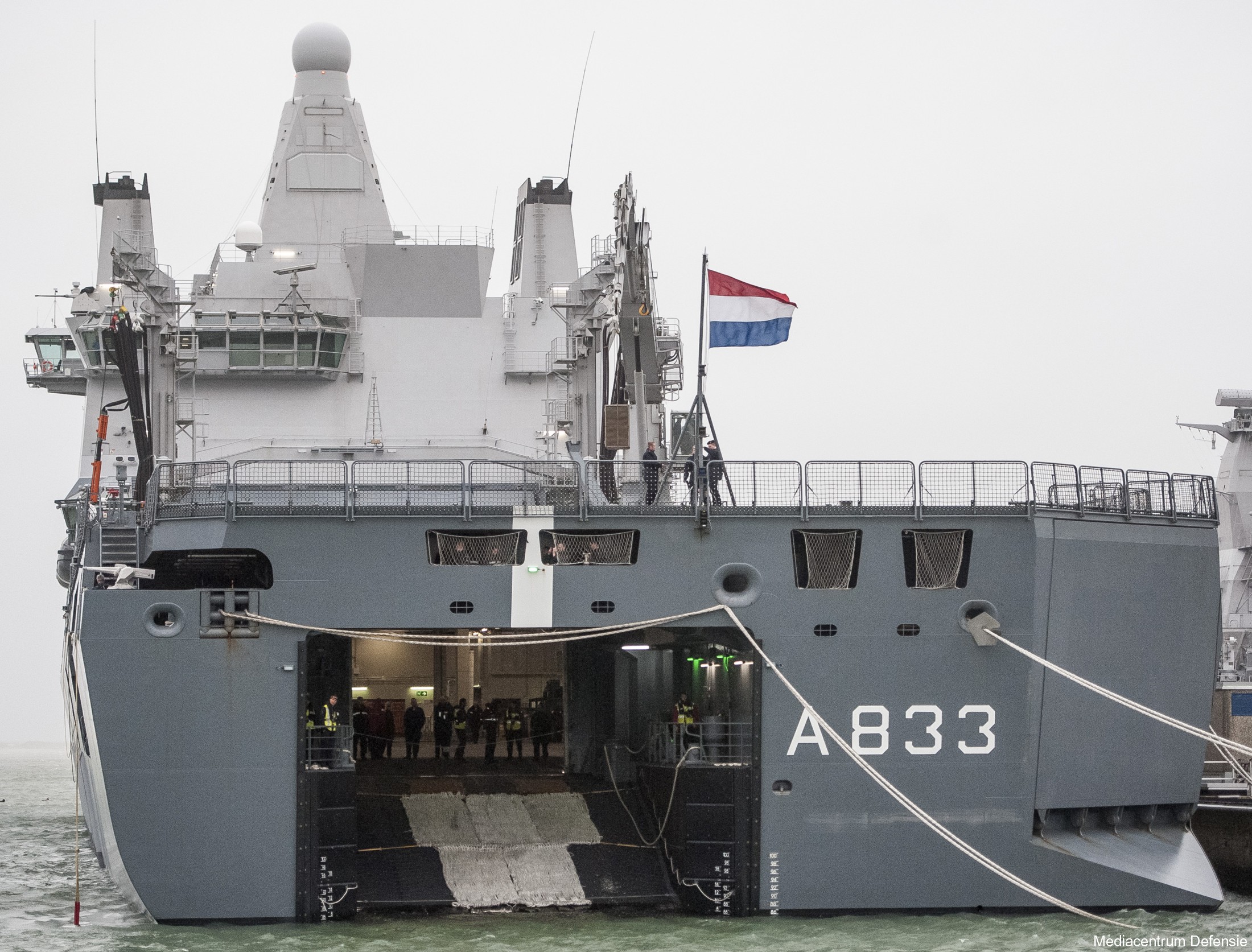 a-833 hnlms karel doorman joint support ship royal netherlands navy koninklijke marine 17