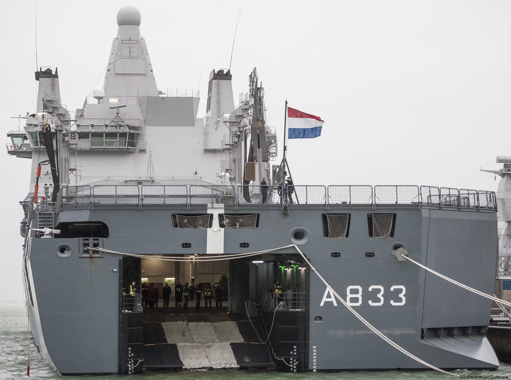 a-833 hnlms karel doorman joint support ship royal netherlands navy koninklijke marine 17