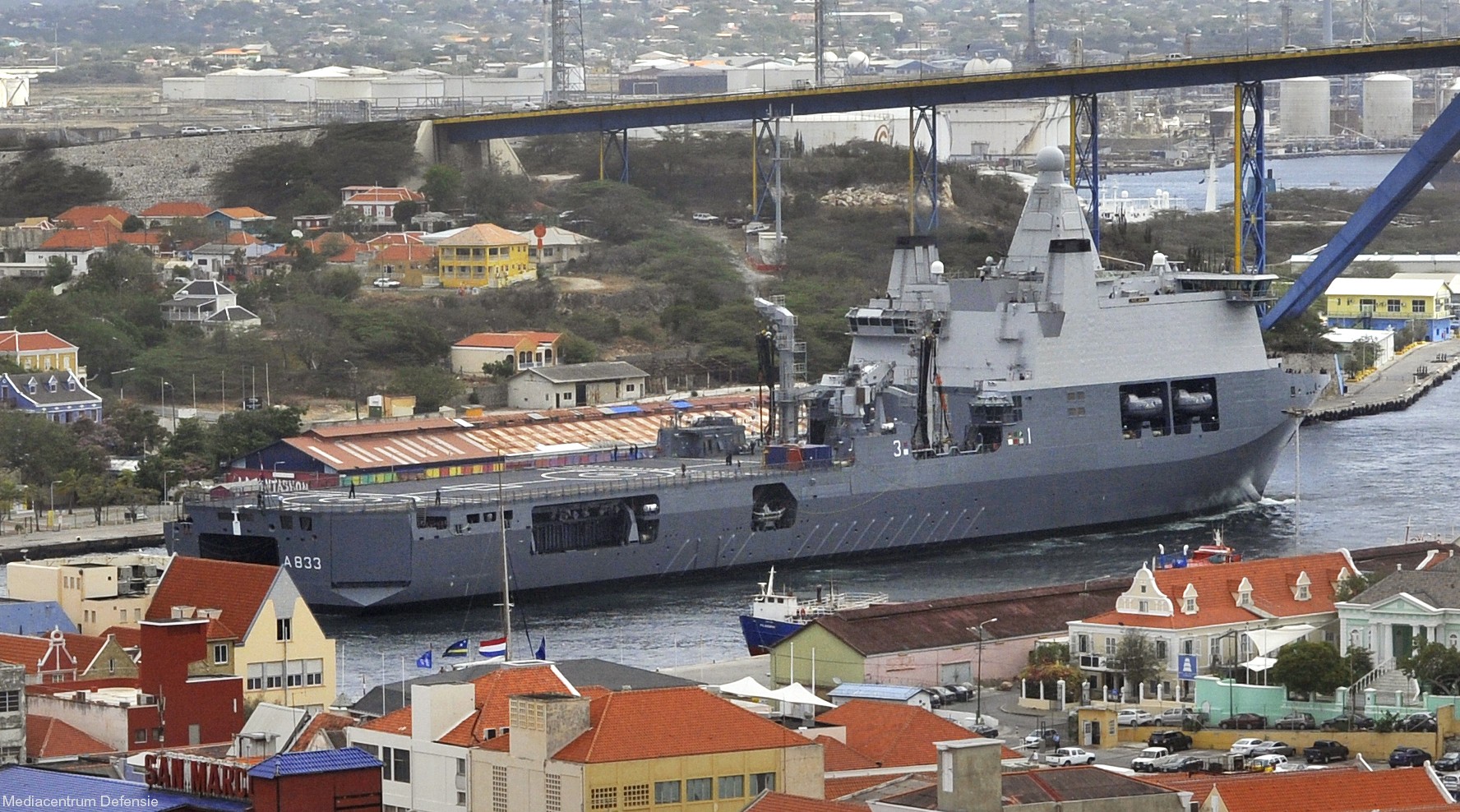 a-833 hnlms karel doorman joint support ship royal netherlands navy koninklijke marine 22