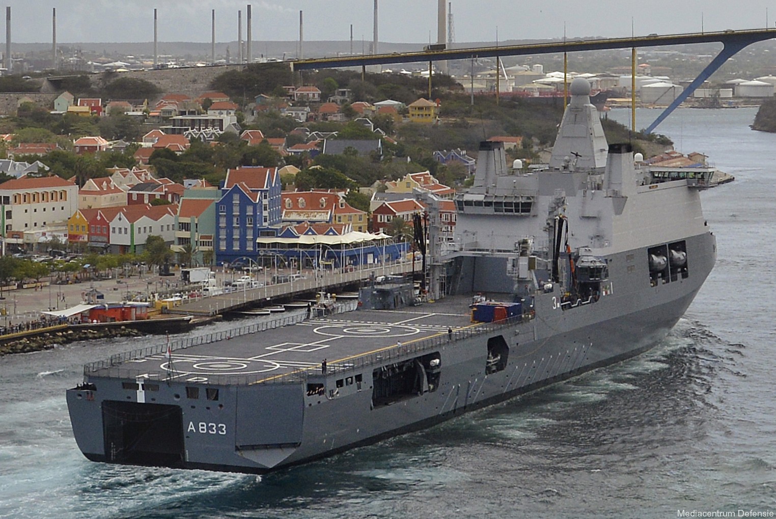 a-833 hnlms karel doorman joint support ship royal netherlands navy koninklijke marine 23