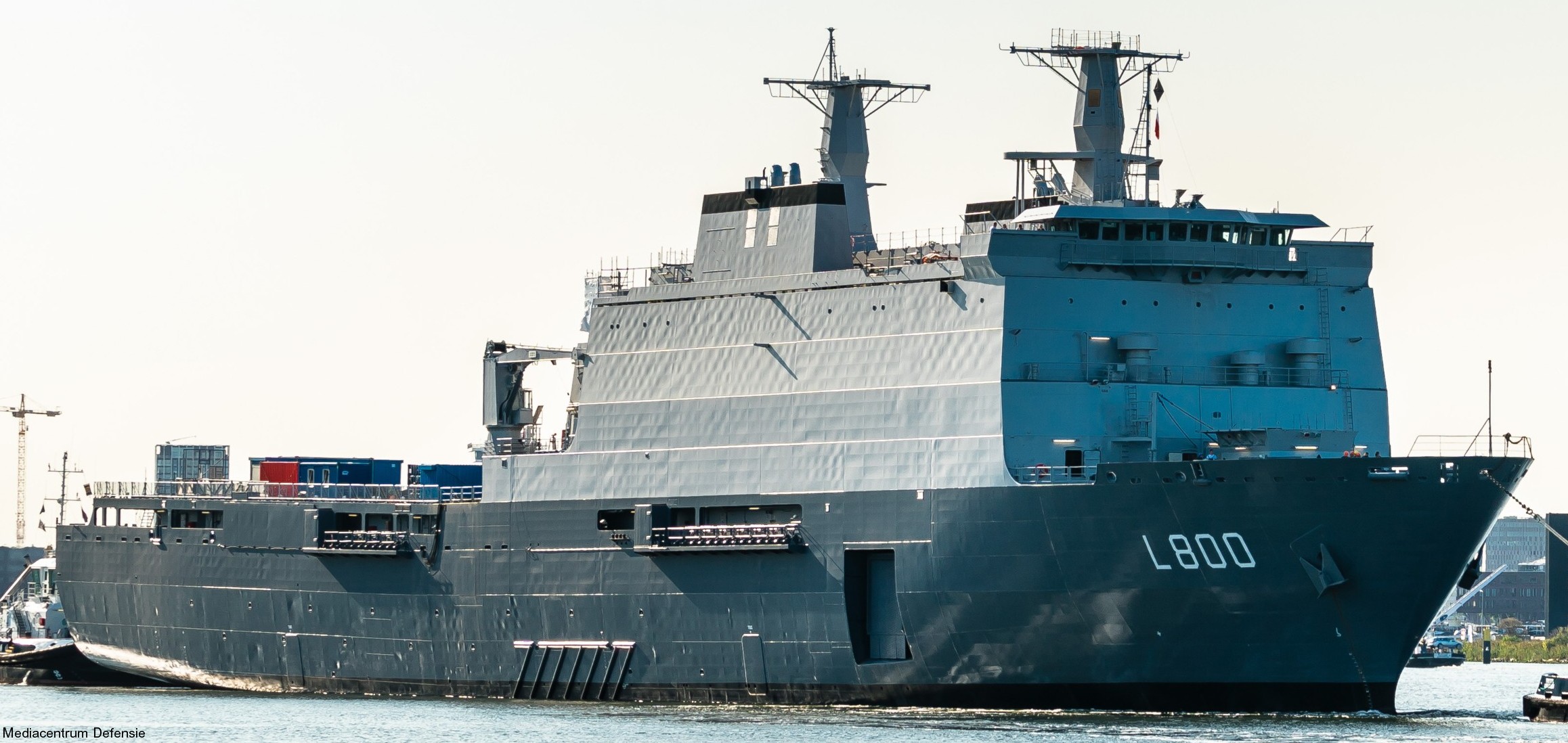 l-800 hnlms rotterdam amphibious landing ship dock lpd royal netherlands navy 02