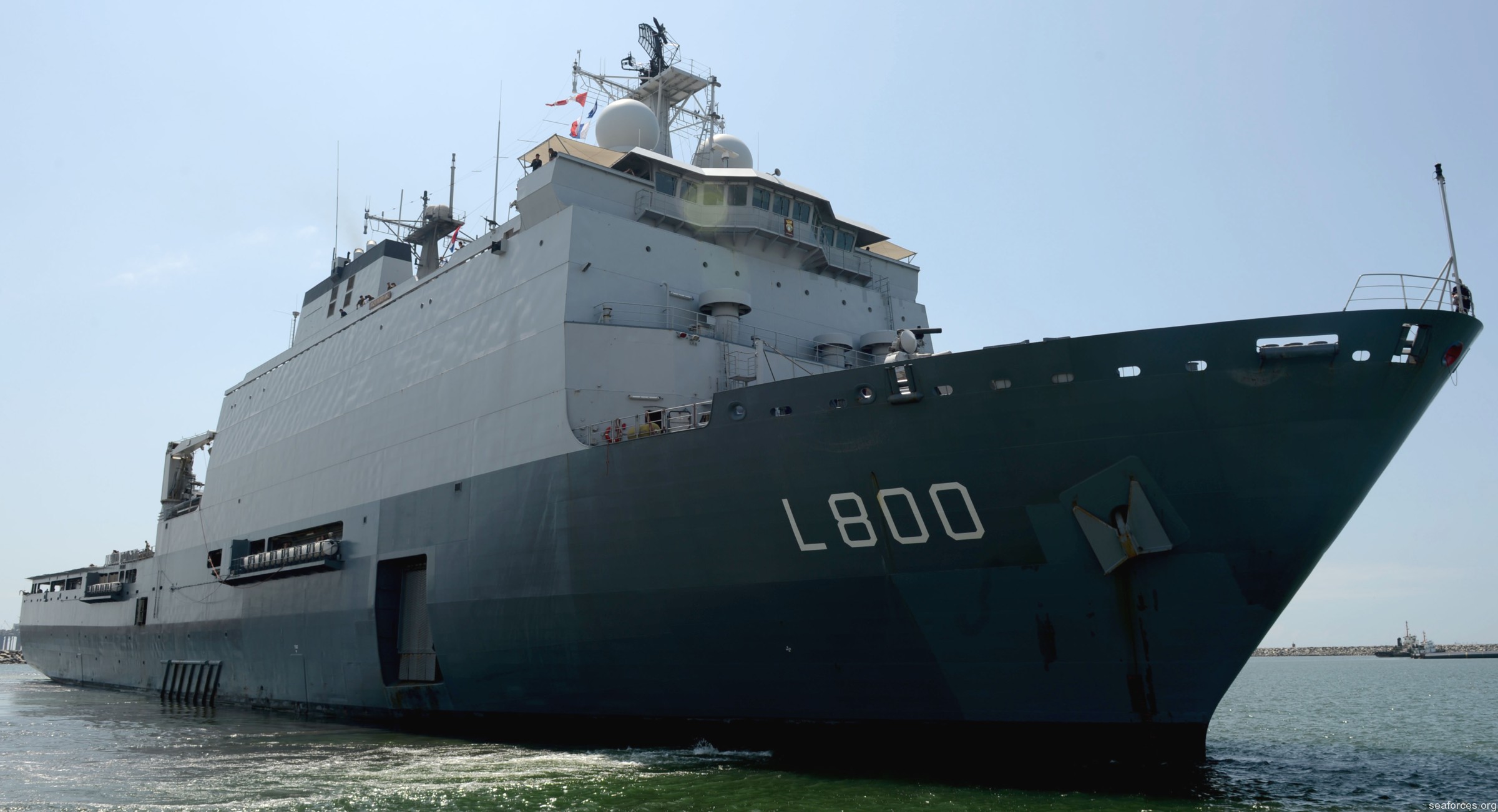 l-800 hnlms rotterdam amphibious landing ship dock lpd royal netherlands navy 11