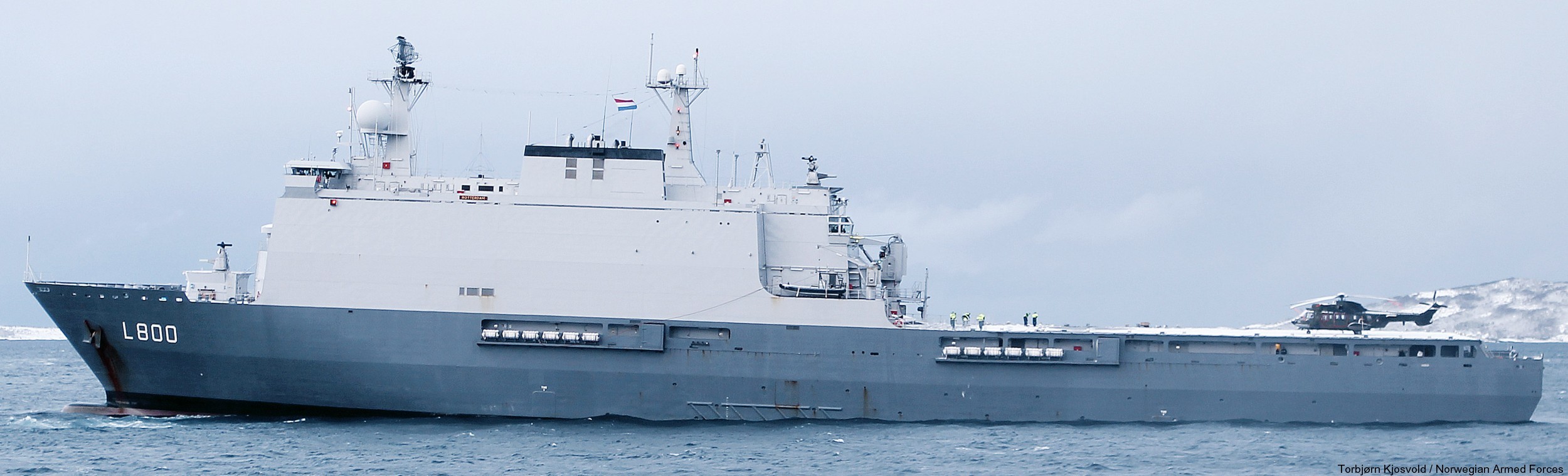 l-800 hnlms rotterdam amphibious landing ship dock lpd royal netherlands navy 28