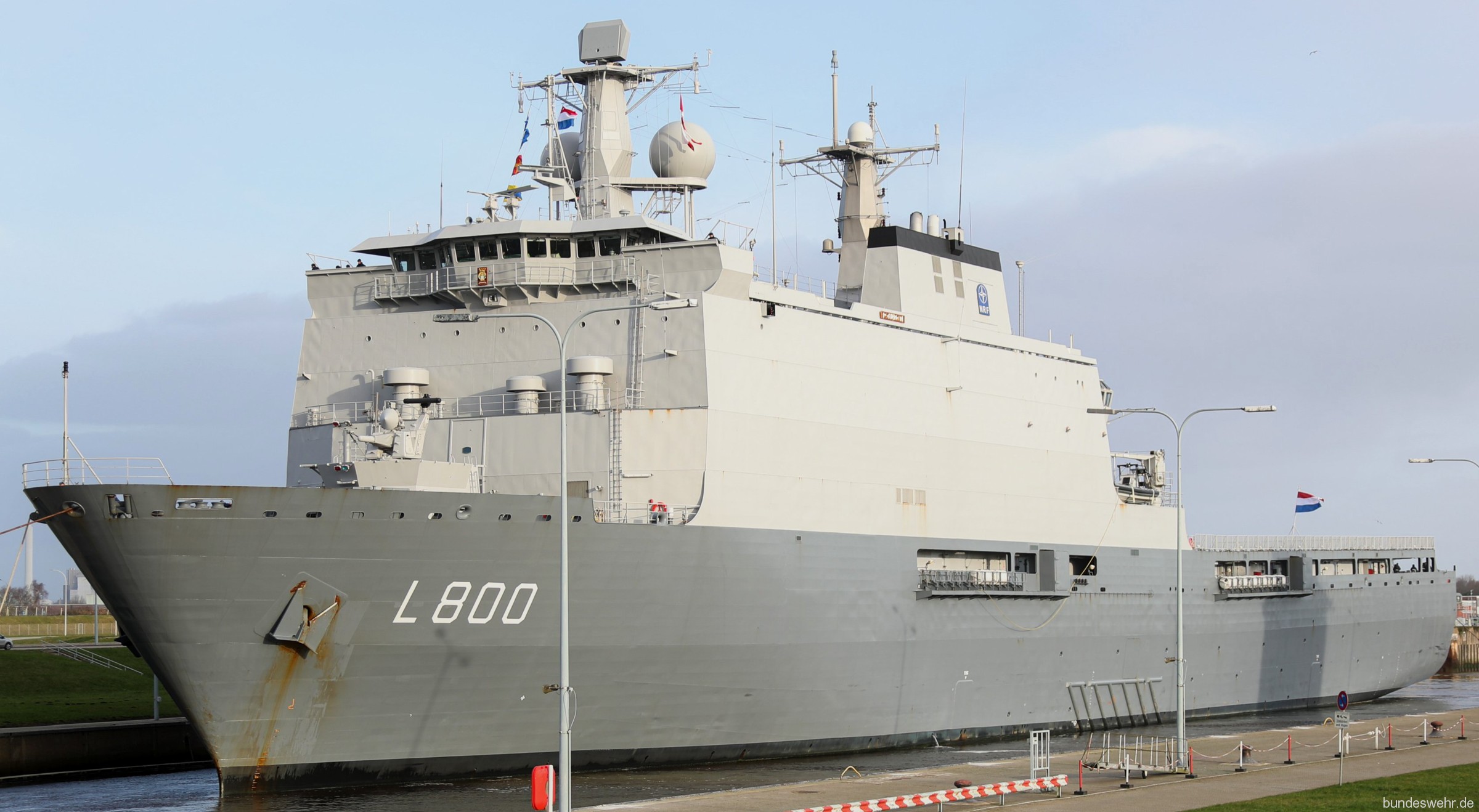 l-800 hnlms rotterdam amphibious landing ship dock lpd royal netherlands navy 29