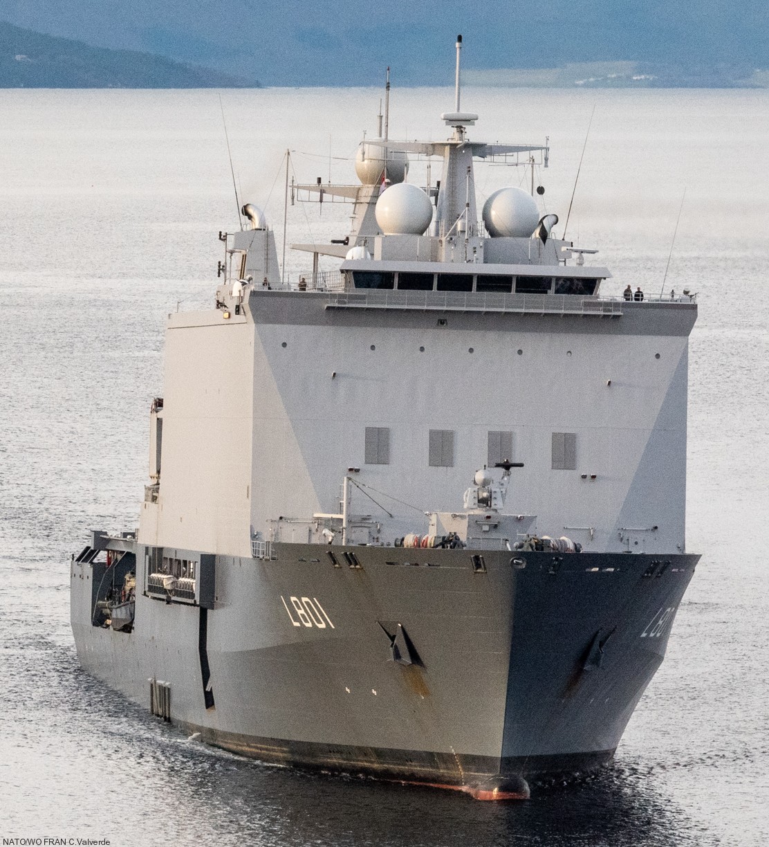 l-801 hnlms johan de witt amphibious ship landing platform dock lpd royal netherlands navy 11