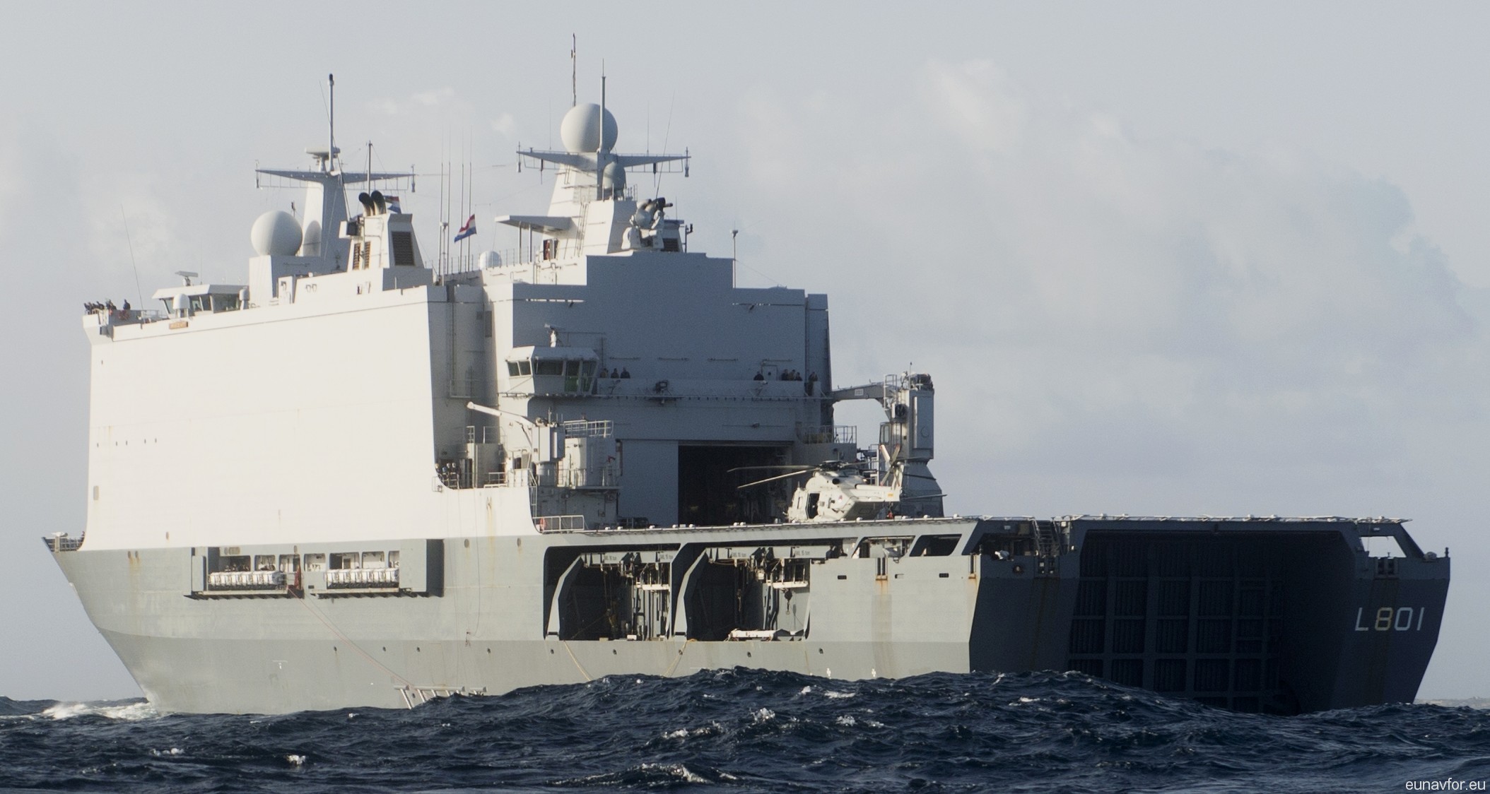 l-801 hnlms johan de witt amphibious ship landing platform dock lpd royal netherlands navy 29