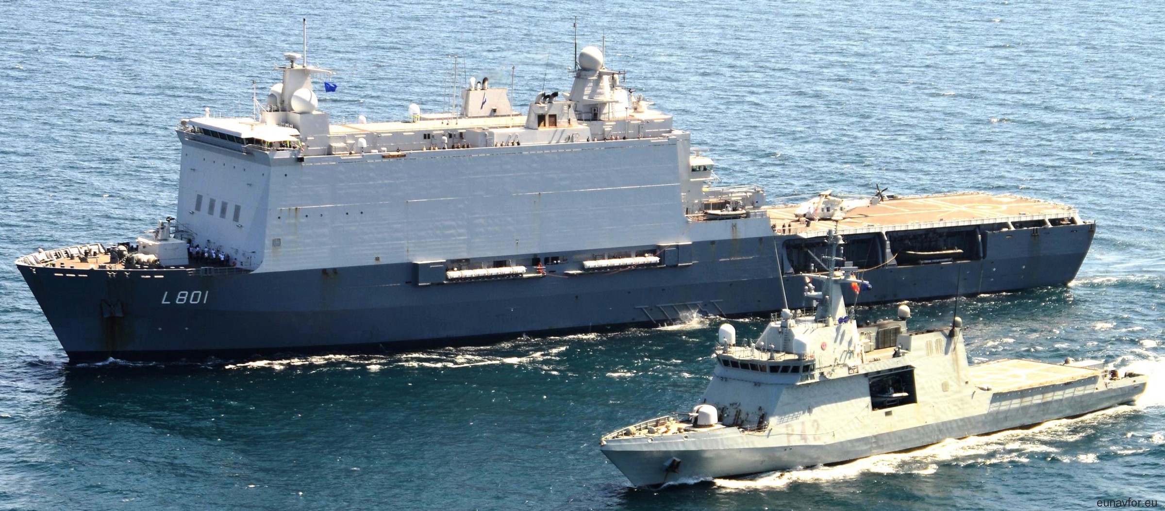 l-801 hnlms johan de witt amphibious ship landing platform dock lpd royal netherlands navy 37