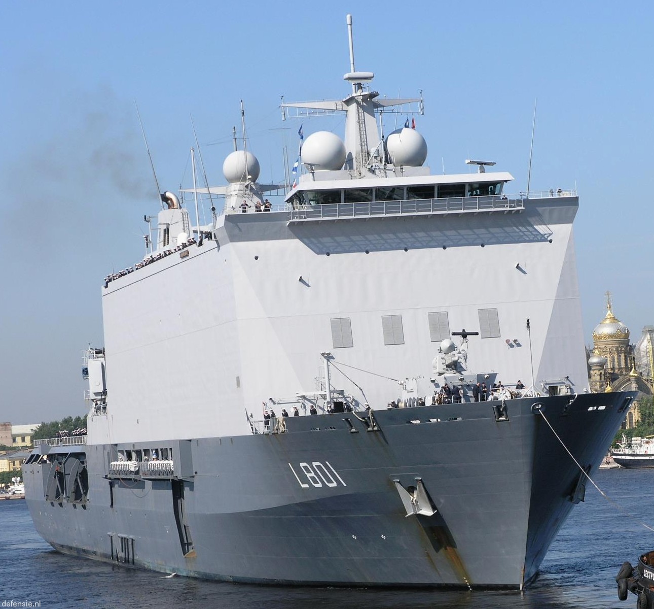 l-801 hnlms johan de witt amphibious ship landing platform dock lpd royal netherlands navy 41