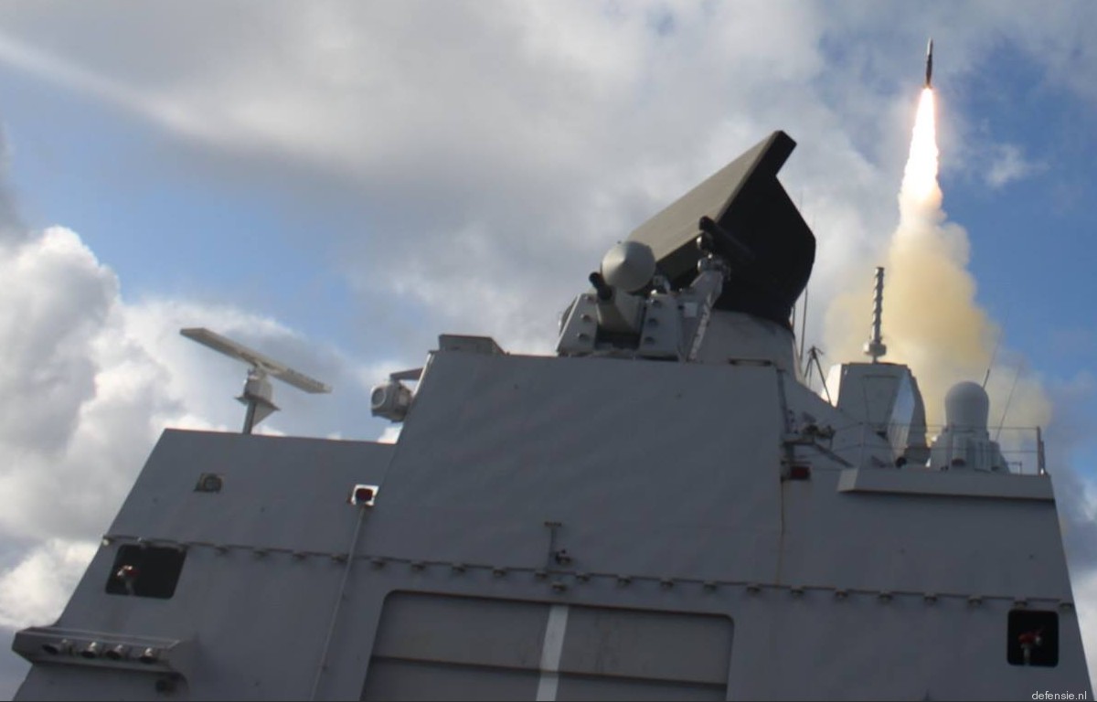 f-802 hnlms de zeven provincien guided missile frigate ffg royal netherlands navy 18 rim-66 sm-2mr live fire exercise