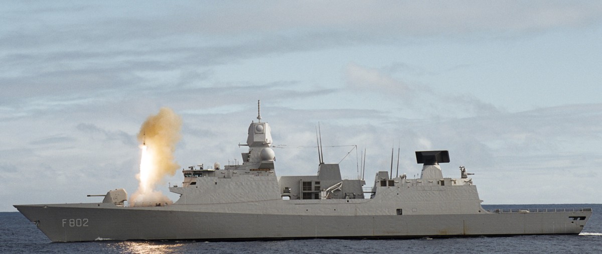 f-802 hnlms de zeven provincien guided missile frigate ffg royal netherlands navy 21 rim-66 standard sm-2mr mk-41 vls
