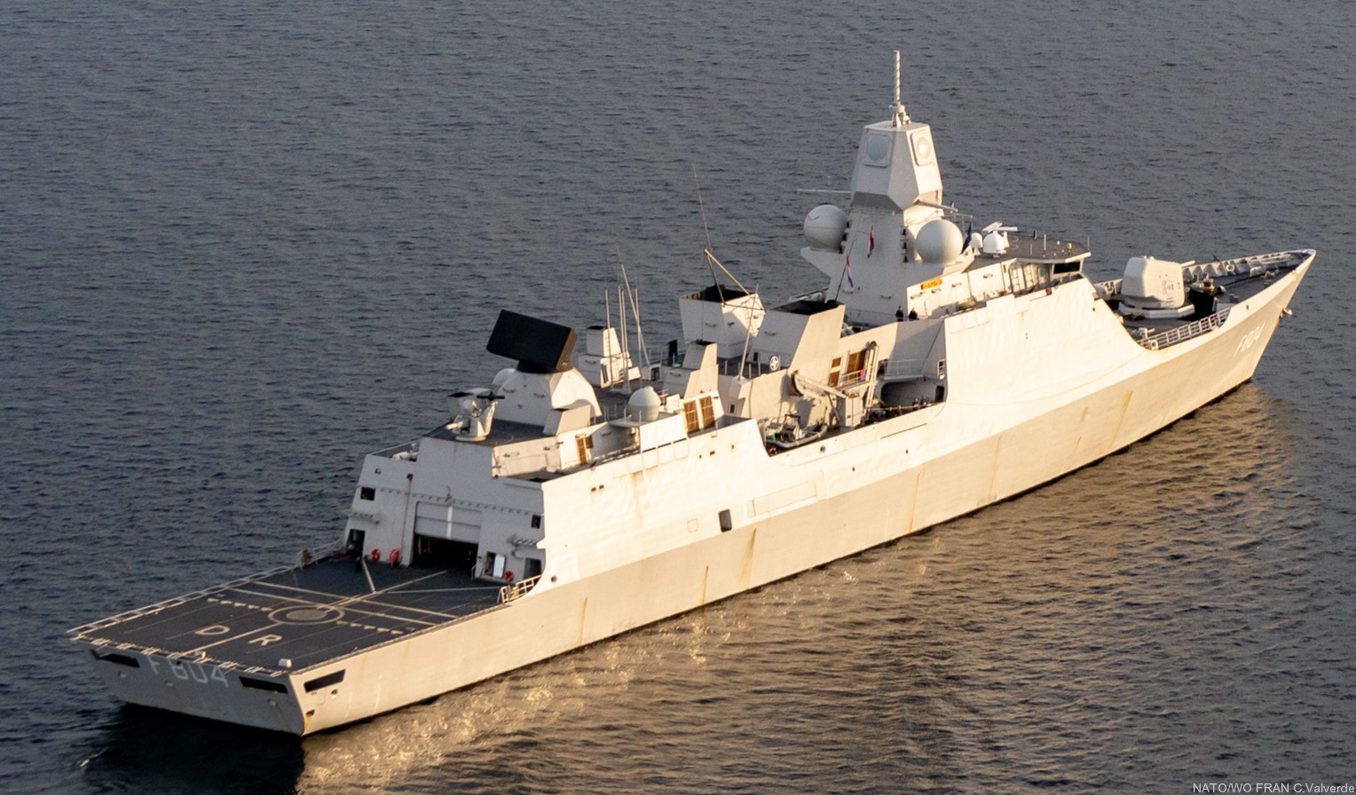 f-804 hnlms de ruyter guided missile frigate ffg lcf royal netherlands navy 14 koninklijke marine