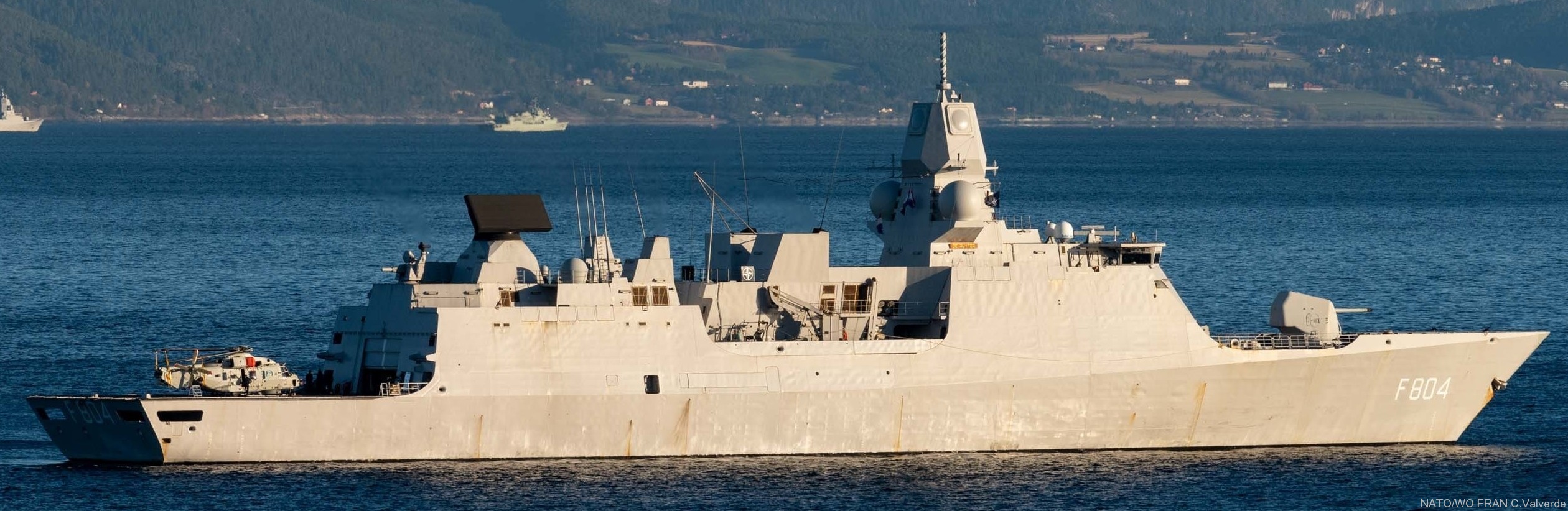 f-804 hnlms de ruyter guided missile frigate ffg lcf royal netherlands navy 16