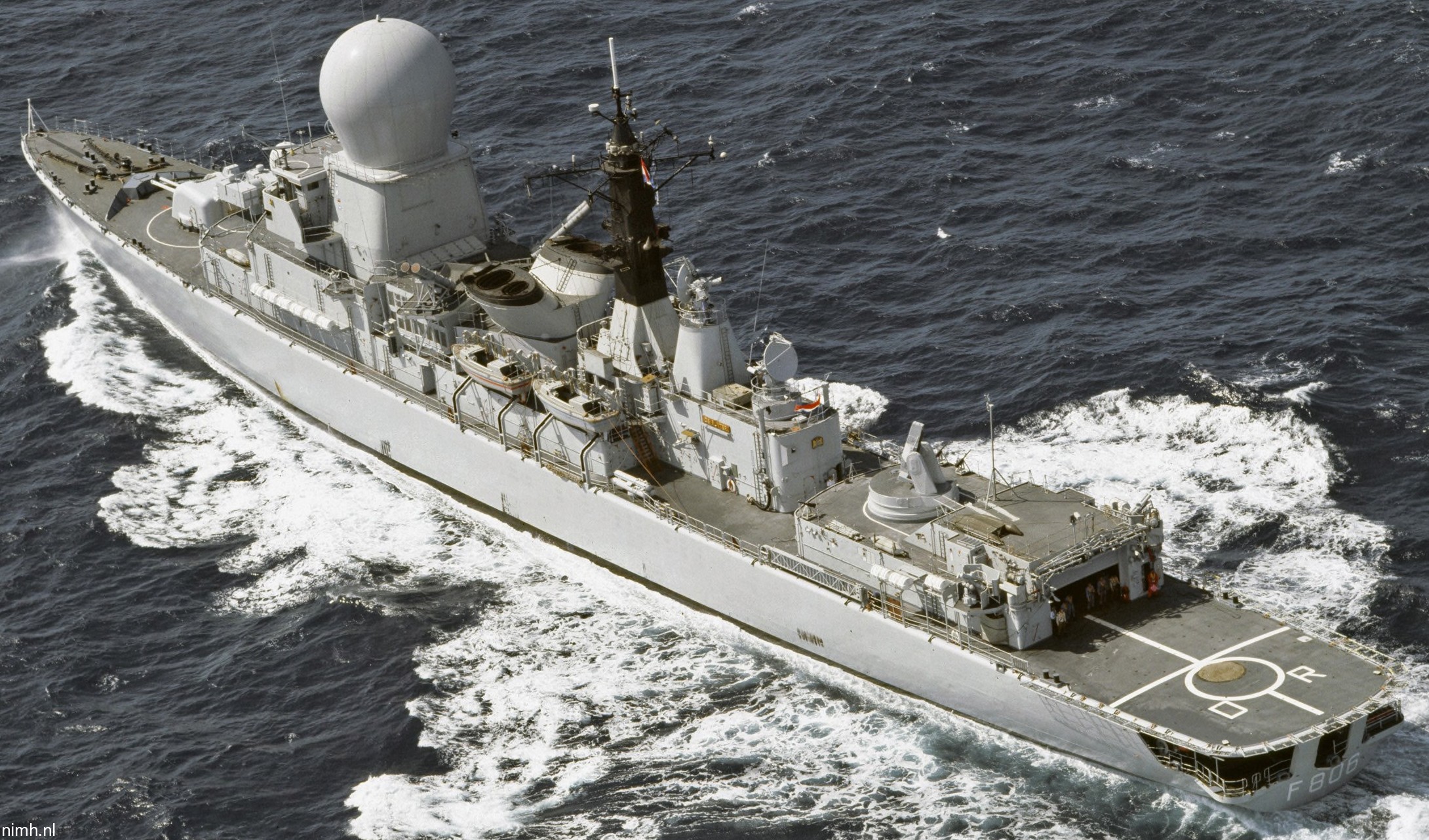 hnlms de ruyter f-806 tromp class guided missile frigate royal netherlands navy koninklijke marine 31