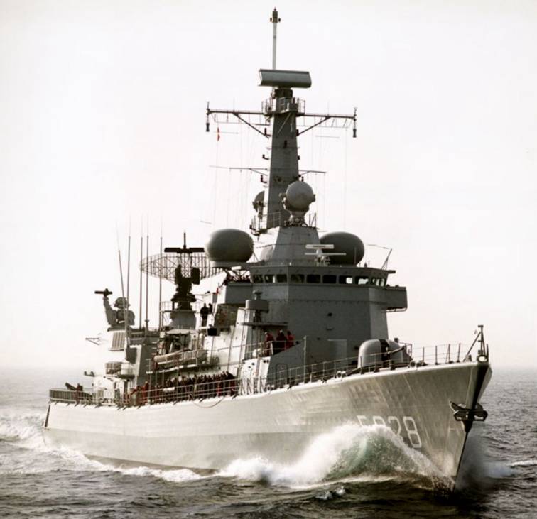 f-828 hnlms van speijk frigate royal netherlands navy