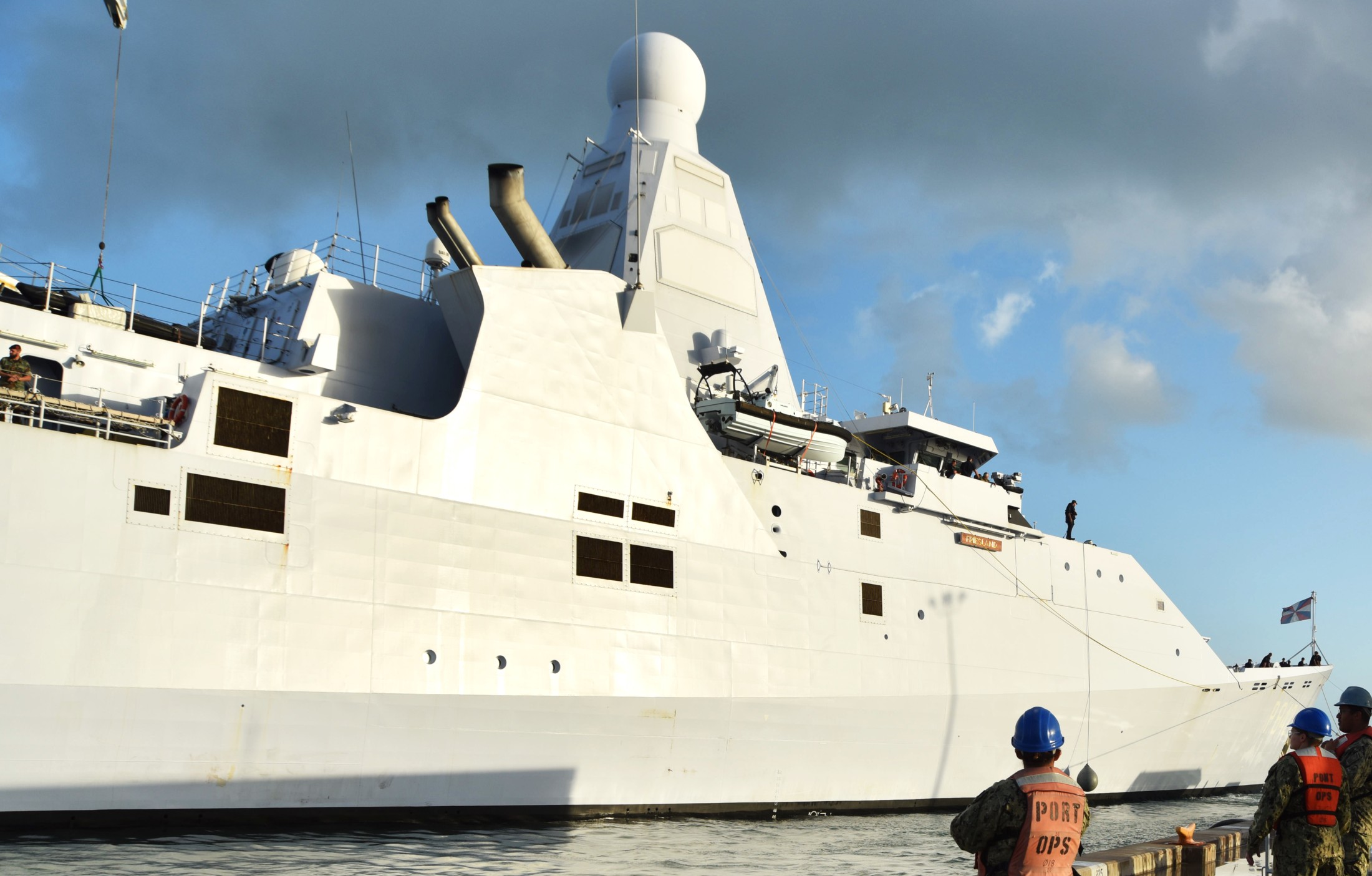 p-842 hnlms friesland holland class offshore patrol vessel opv royal netherlands navy 04 zr. ms.