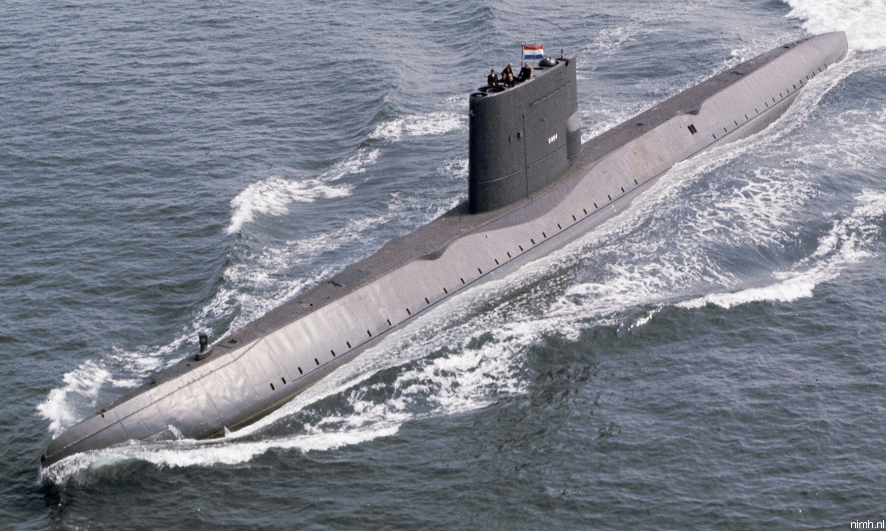 hnlms potvis s-804 dolfijn class attack submarine royal netherlands navy koninklijke marine 22