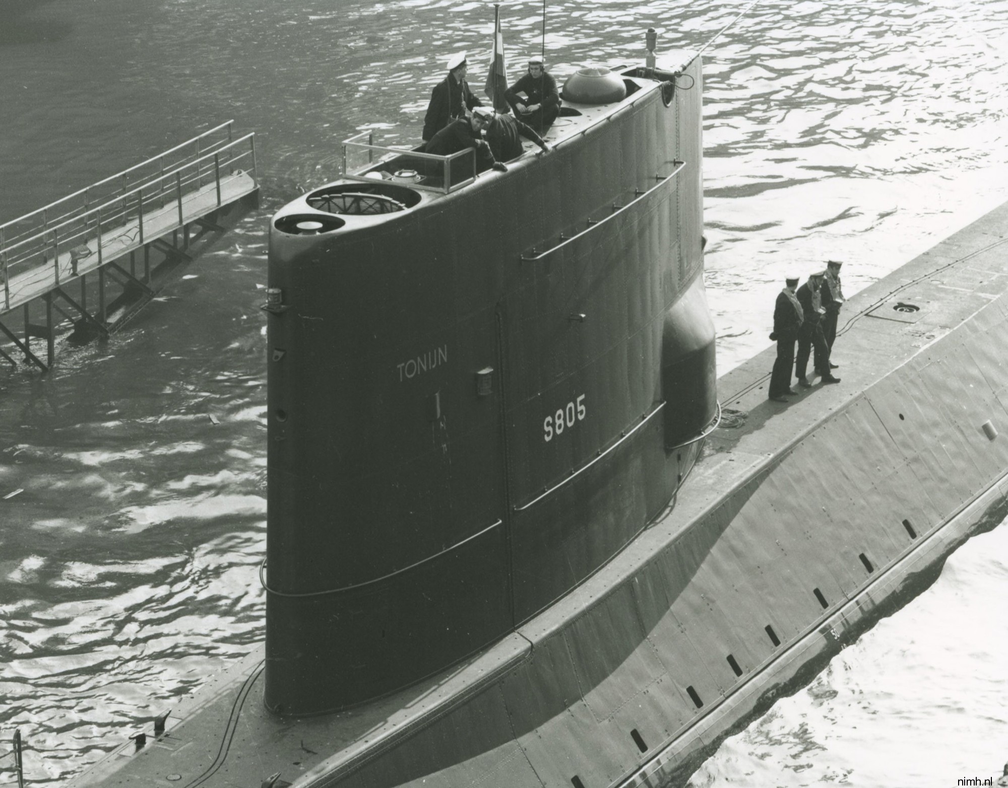 hnlms tonijn s-805 dolfijn class attack submarine royal netherlands navy koninklijke marine 19