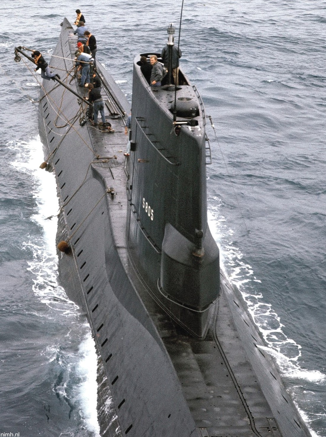 hnlms tonijn s-805 dolfijn class attack submarine royal netherlands navy koninklijke marine 41