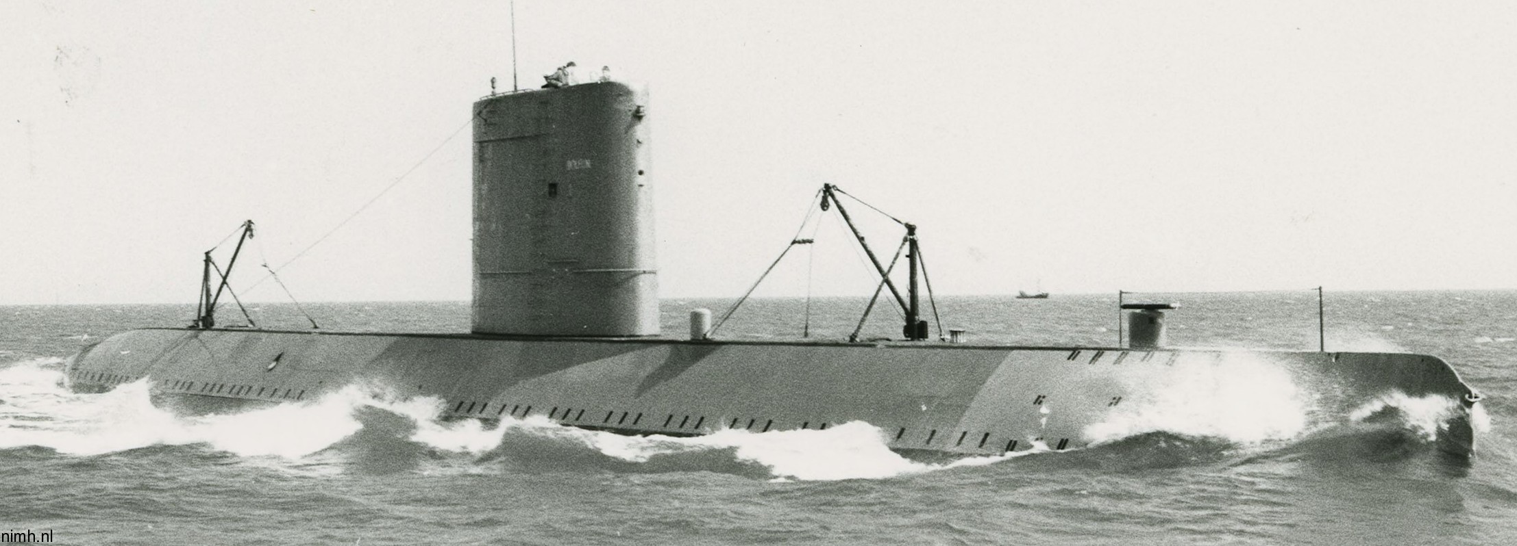 hnlms dolfijn s-808 class attack submarine 1960 royal netherlands navy koninklijke marine 04