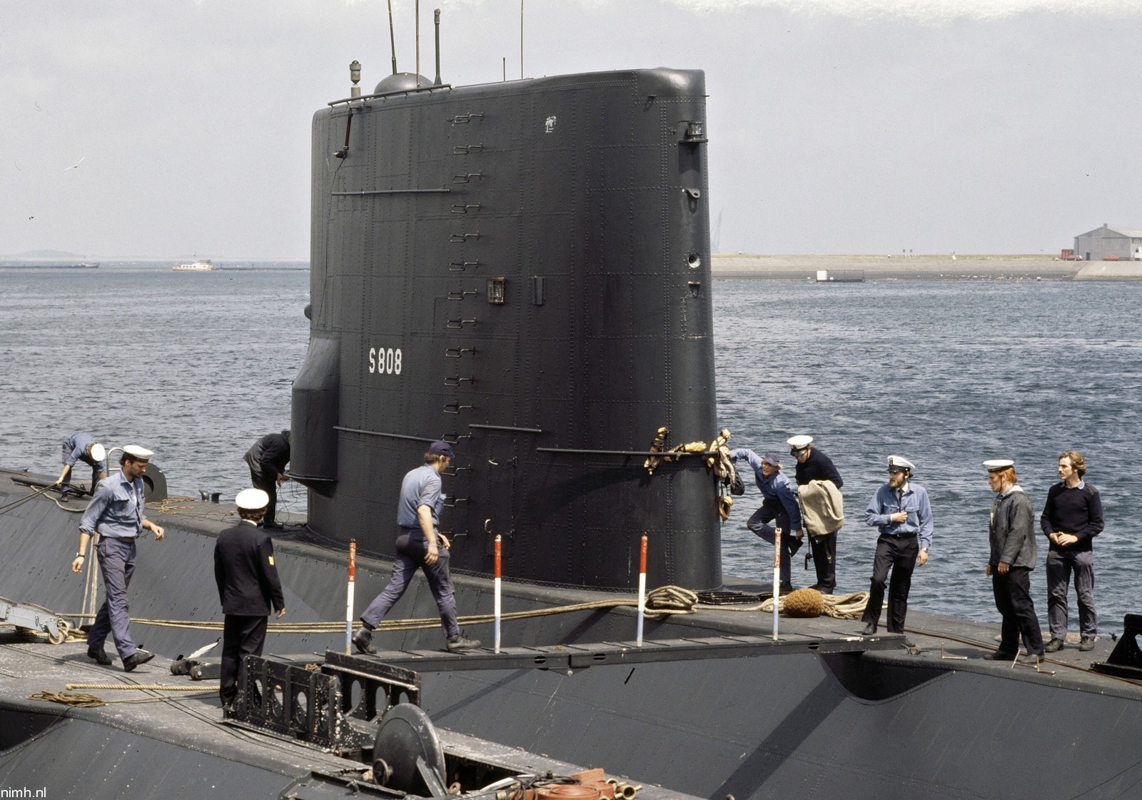 hnlms dolfijn s-808 class attack submarine 1960 royal netherlands navy koninklijke marine 07
