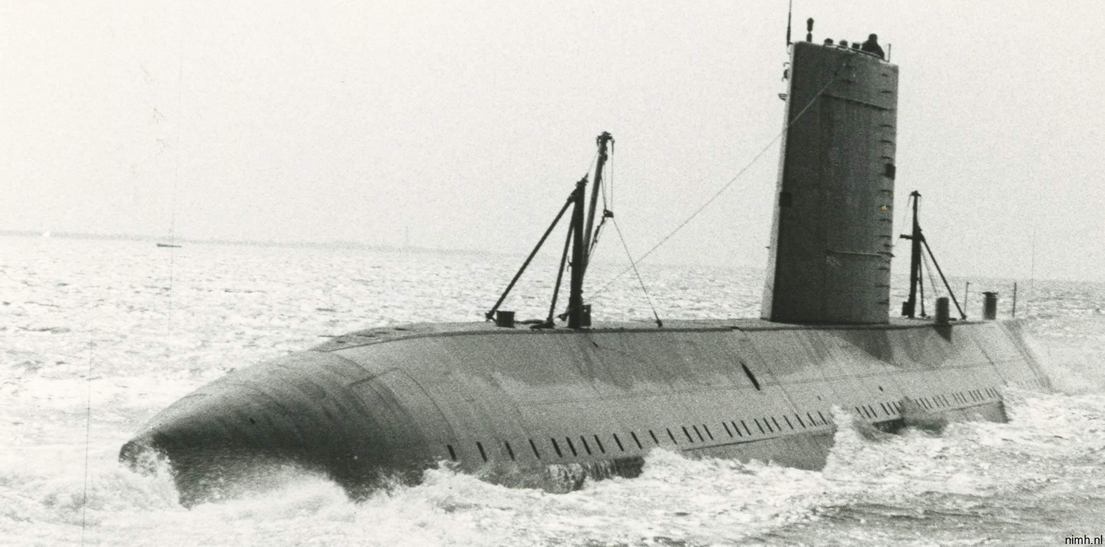 hnlms dolfijn s-808 class attack submarine 1960 royal netherlands navy koninklijke marine 11