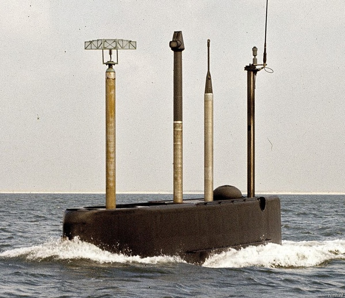 hnlms dolfijn s-808 class attack submarine 1960 royal netherlands navy koninklijke marine radar periscope 22