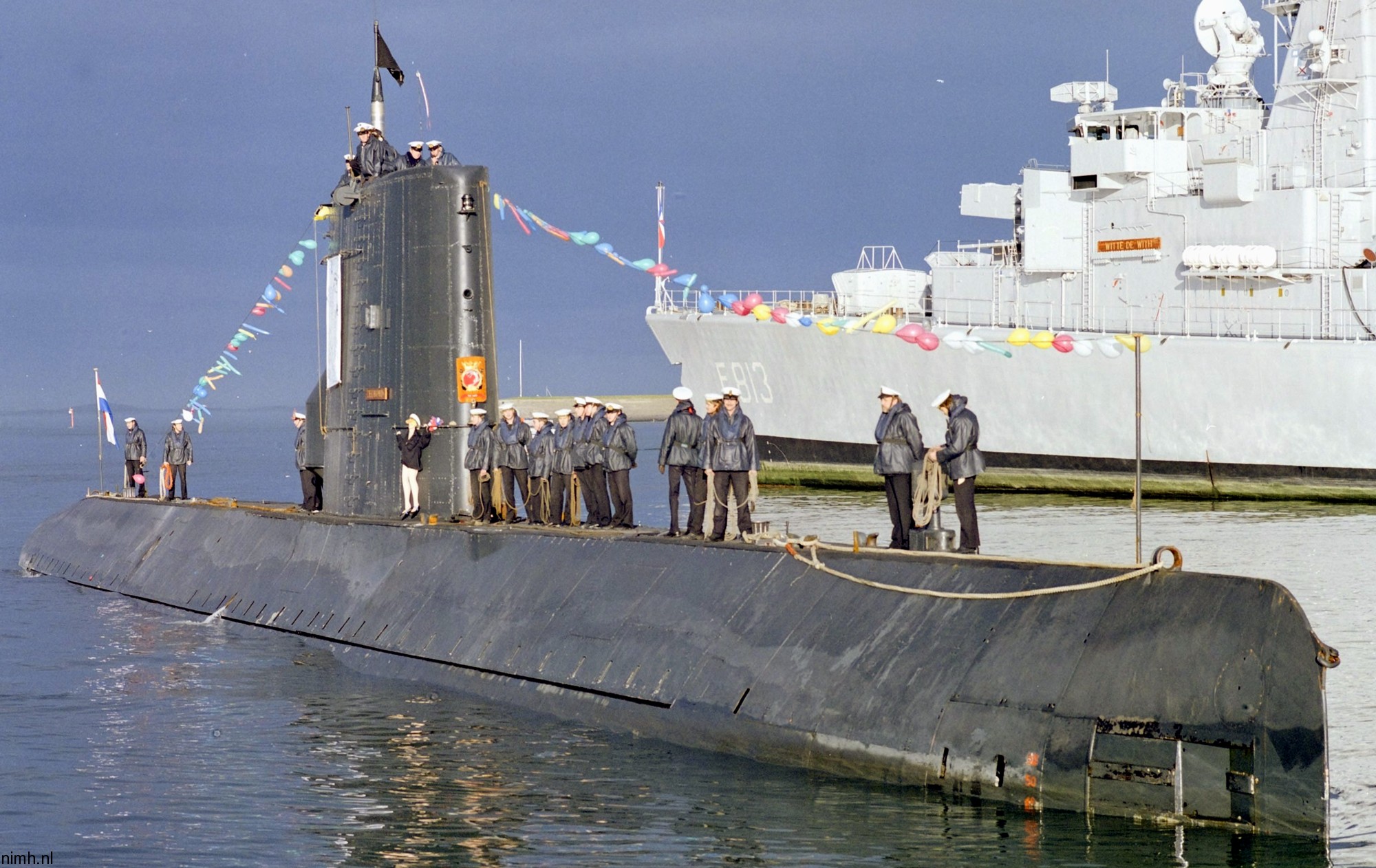 hnlms zeehond s-809 dolfijn class attack submarine royal netherlands navy koninklijke marine rdm rotterdam 03x