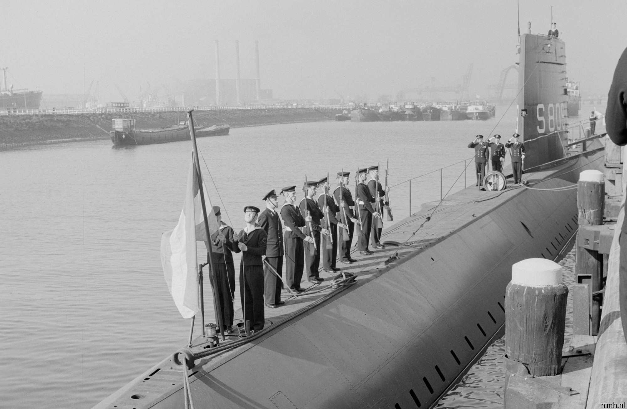 hnlms zeehond s-809 dolfijn class attack submarine royal netherlands navy koninklijke marine commissioning 09