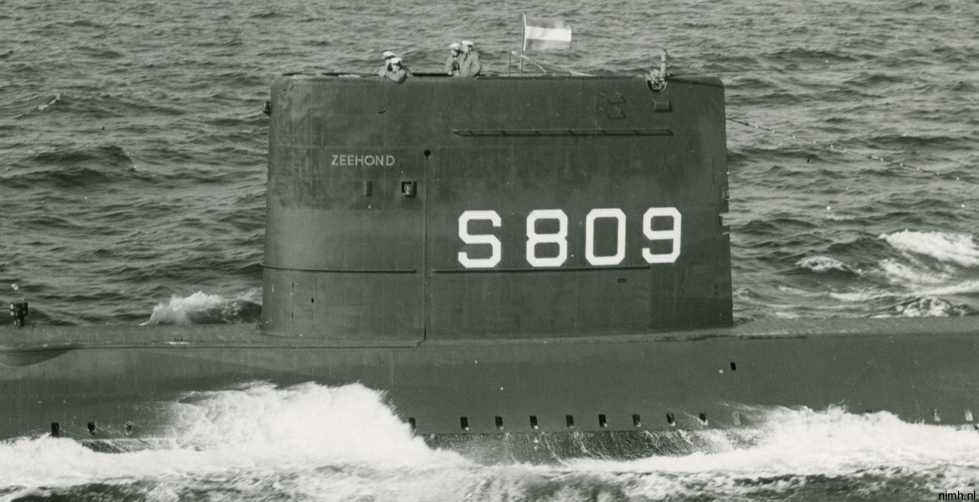 hnlms zeehond s-809 dolfijn class attack submarine royal netherlands navy koninklijke marine 12