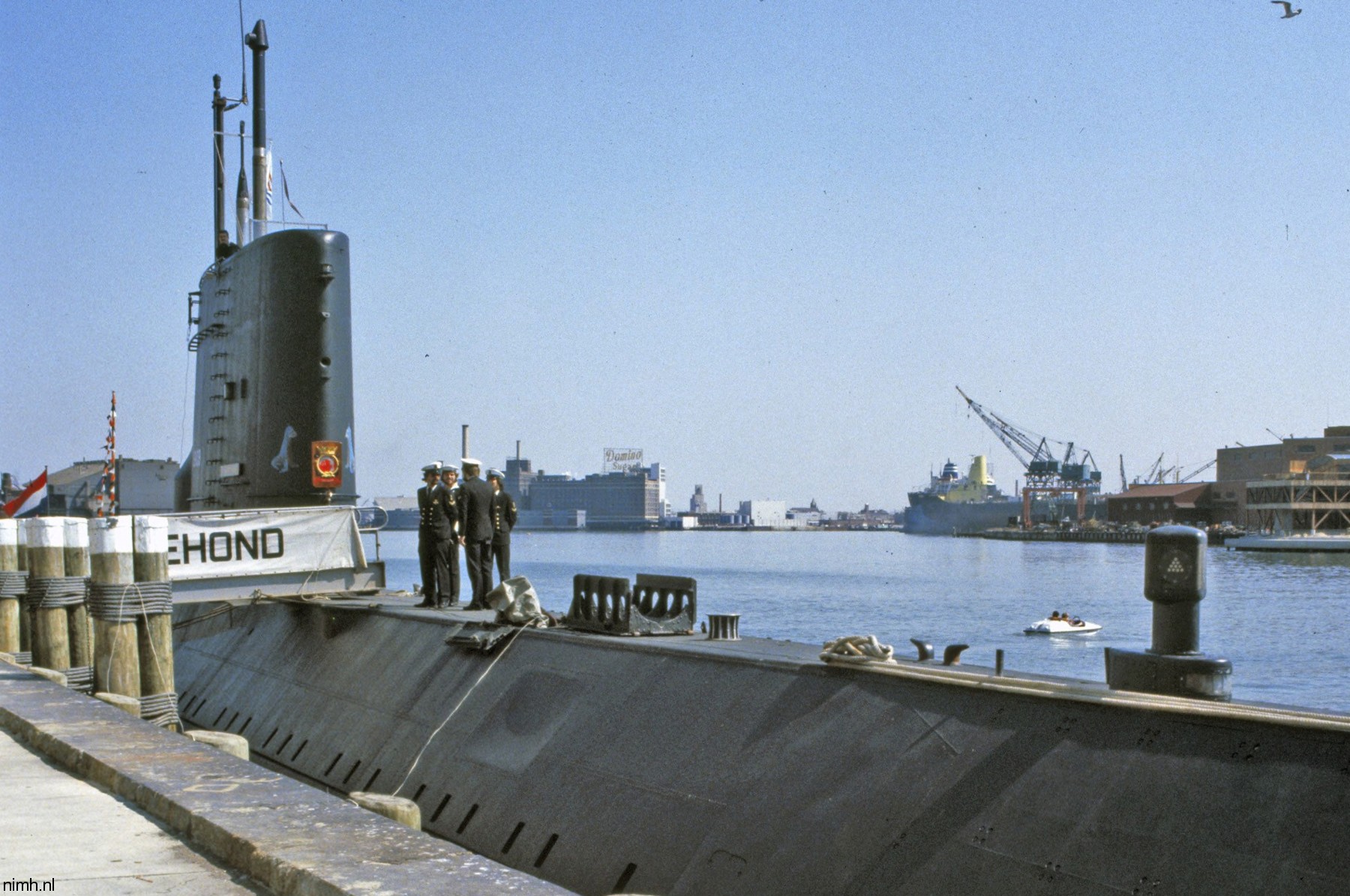 hnlms zeehond s-809 dolfijn class attack submarine royal netherlands navy koninklijke marine den helder 13