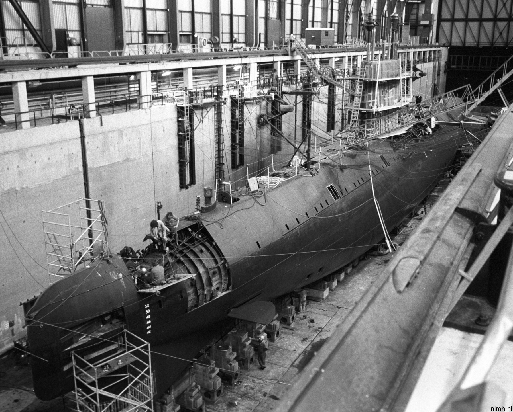 hnlms zeehond s-809 dolfijn class attack submarine royal netherlands navy koninklijke marine 18