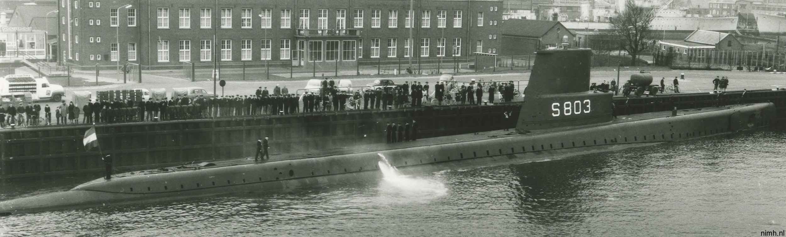 hnlms zeeleeuw s-803 uss hawkbill attack submarine royal netherlands navy koninklijke marine 24