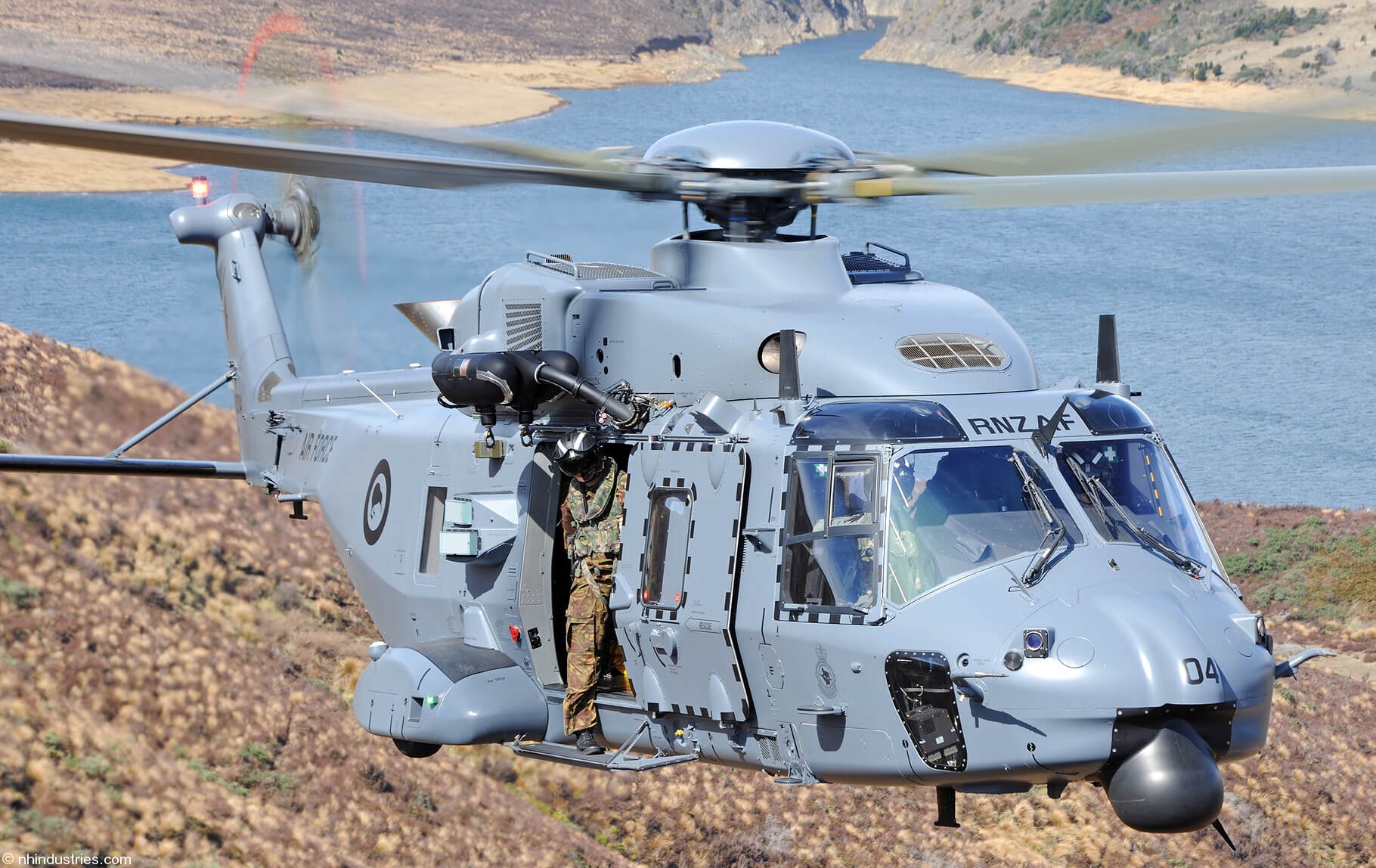 nh90 tth helicopter royal new zealand air force rnzaf nz3304 04